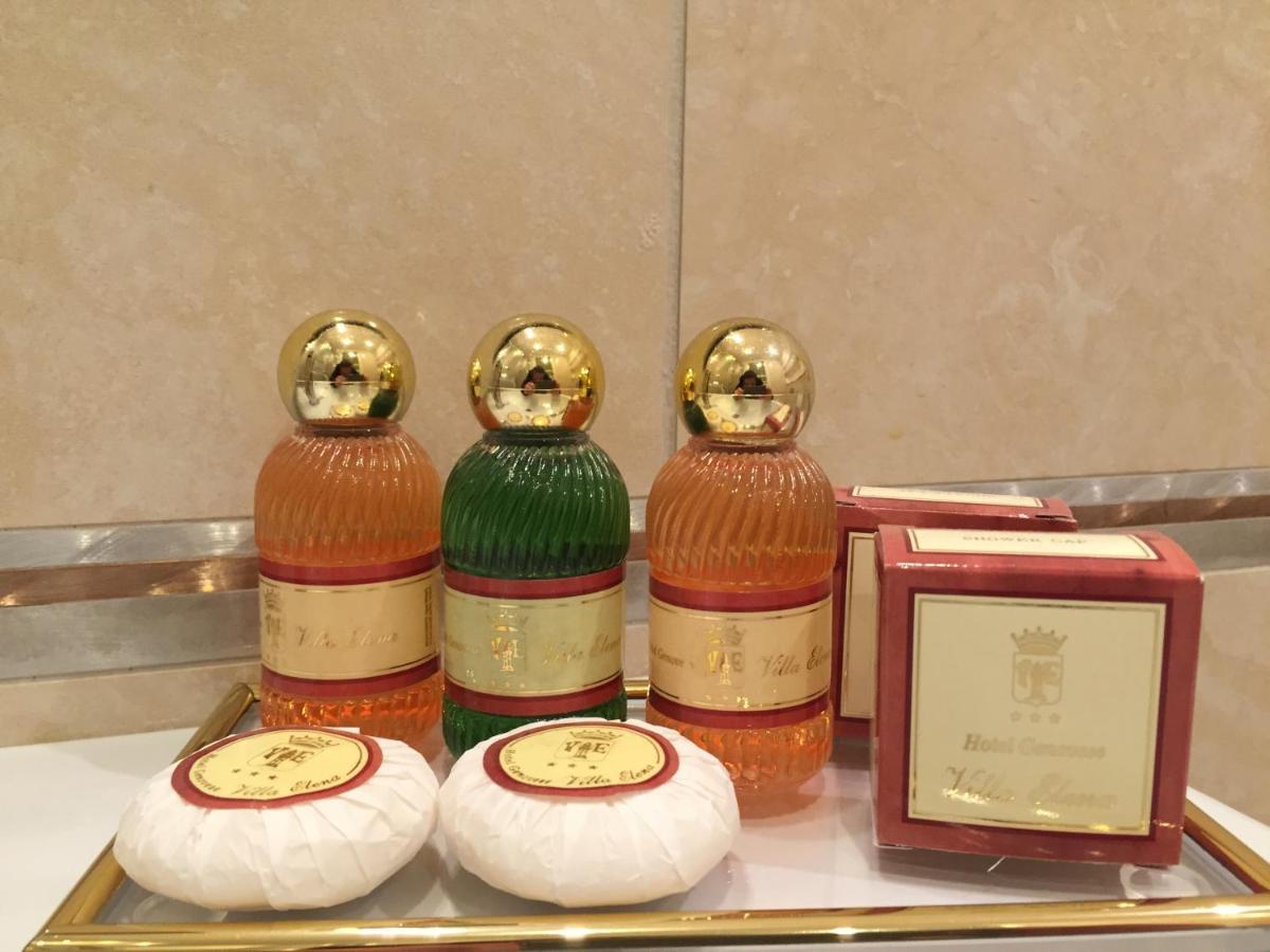 Genovese Villa Elena Appartamenti 瓦拉泽 外观 照片